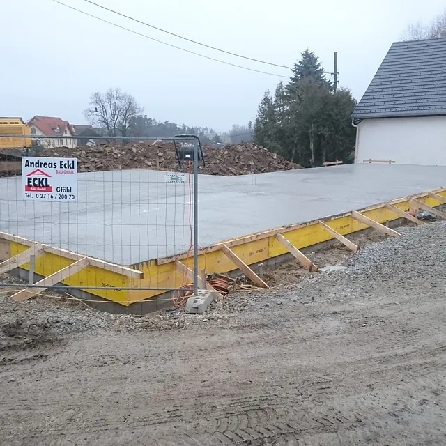 Baustelle Tiefenbach, Eckl Bau